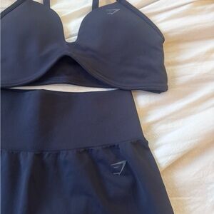 GYMSHARK MEDIUM TWO PIECE SET